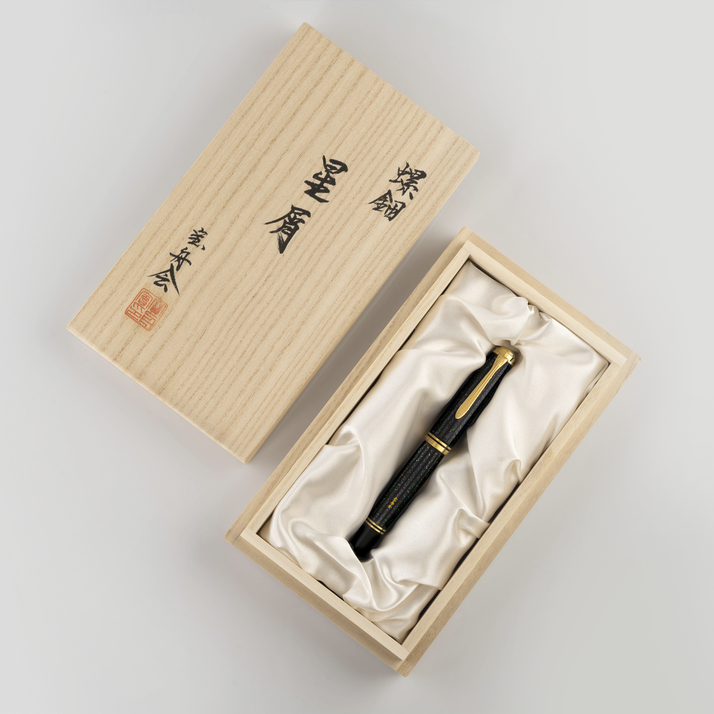 Pelikan Limited Edition Raden M1000 Stardust „Hoshikuzu“