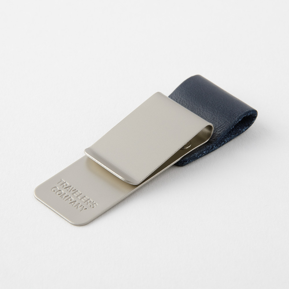 016. Pen Holder