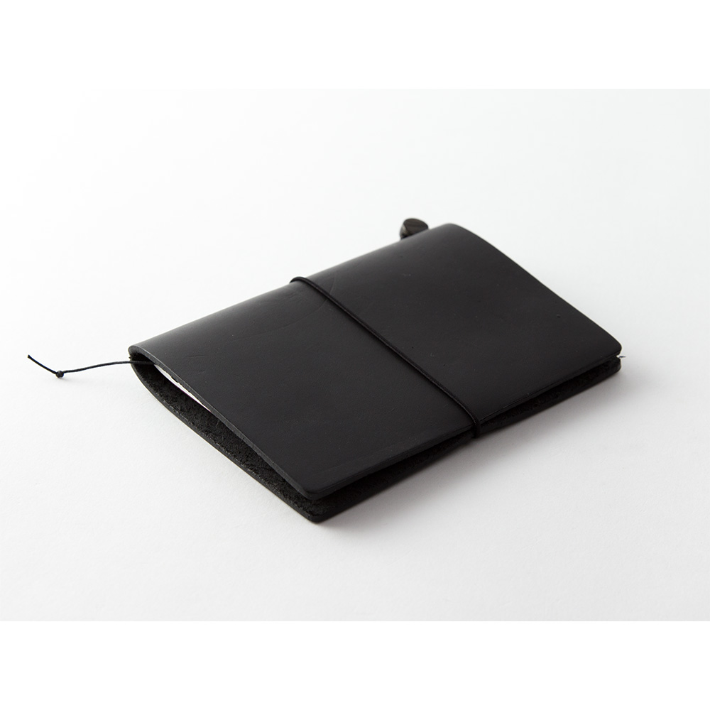 TRAVELER’S Notebook Passport Size