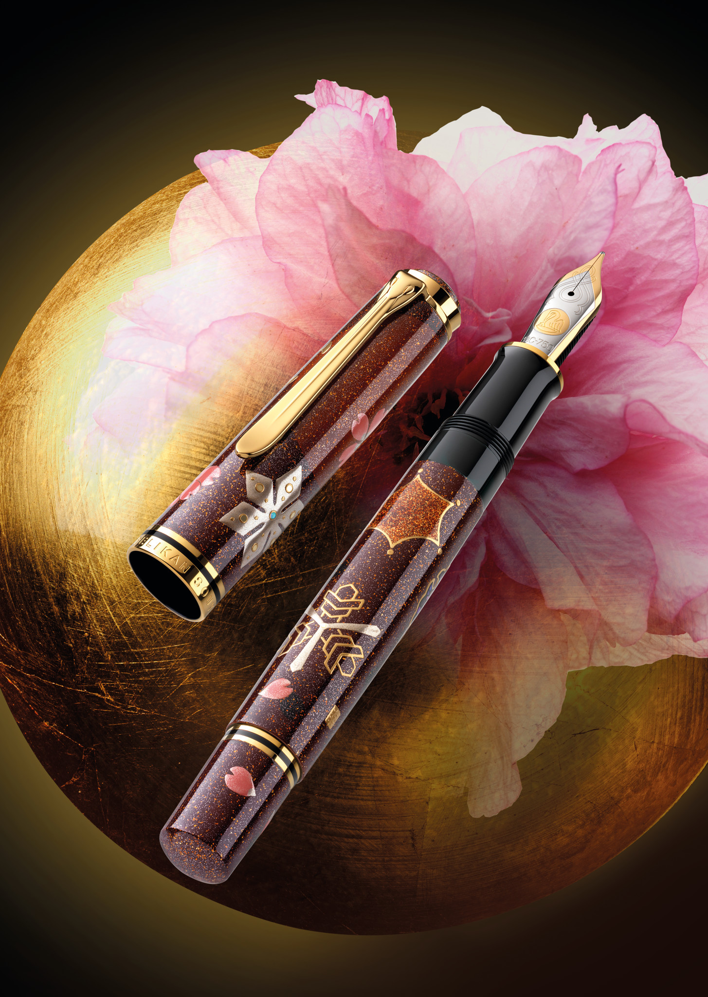 Pelikan M1000 - LIMITED EDITION Maki-e Snow, Moon and Flowers